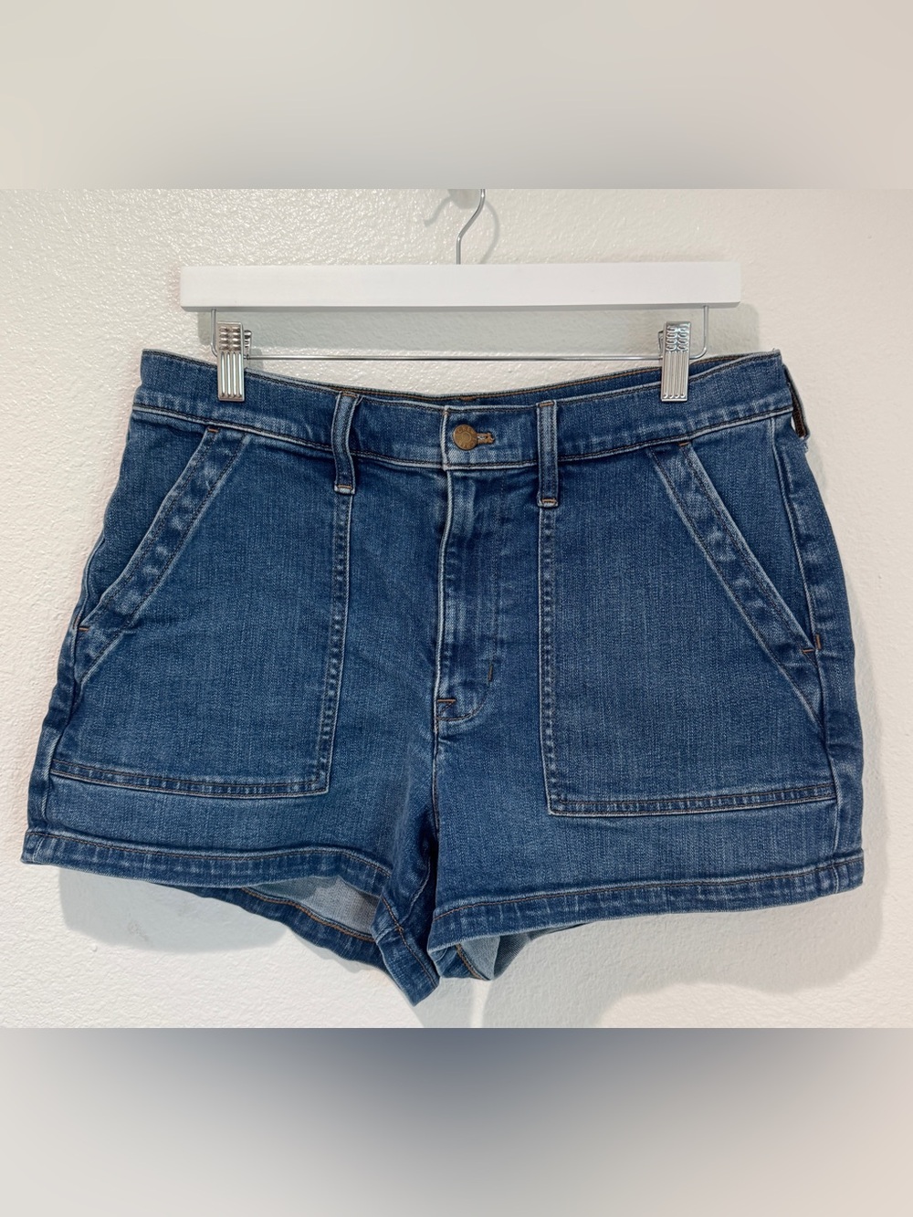 J.Crew Medium Wash Patch Pocket Denim Shorts High Rise Utility Jean Shorts 30